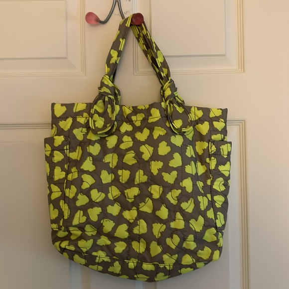 Adorable Marc Jacob’s heart tote - Picture 3 of 4